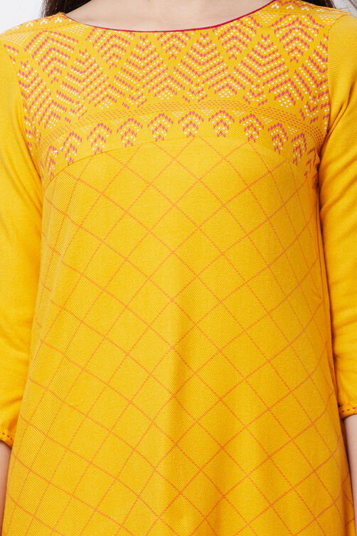 Yellow Poly Cotton Straight Kurta image number 1