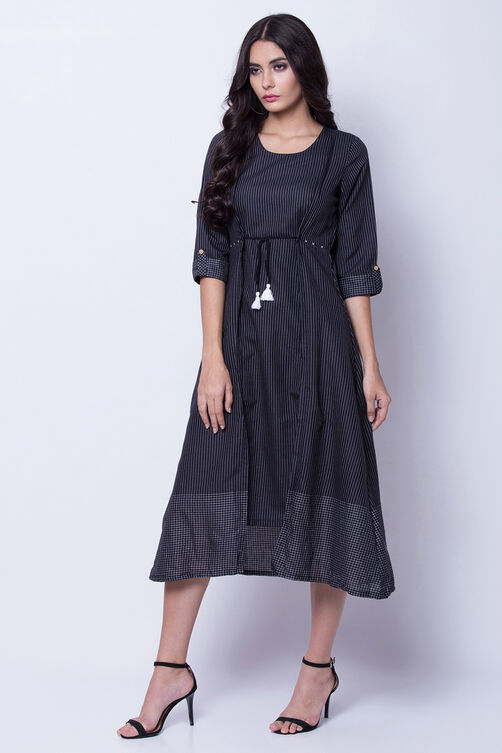 Black Cotton Flared Dress image number 3