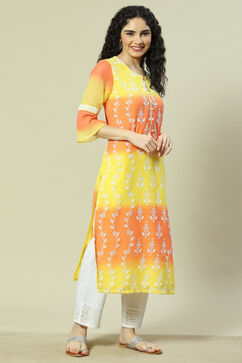 Yellow Cotton Blend Straight Kurta image number 3