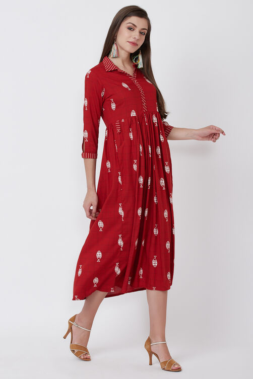 Red Viscose Rayon Flared Dress image number 2
