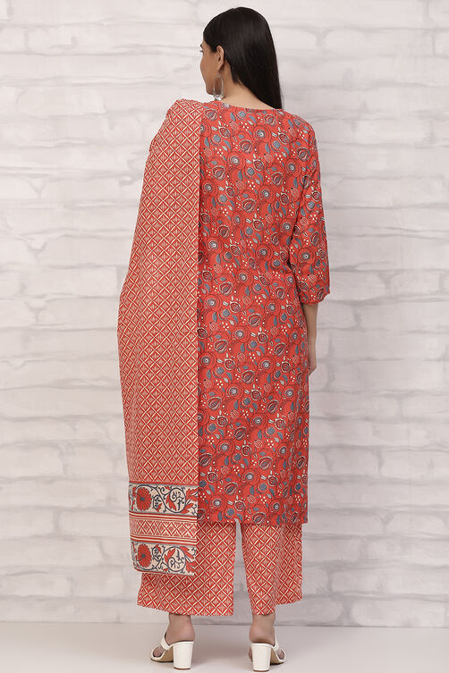 Mustard Straight Printed Suit Set image number 4