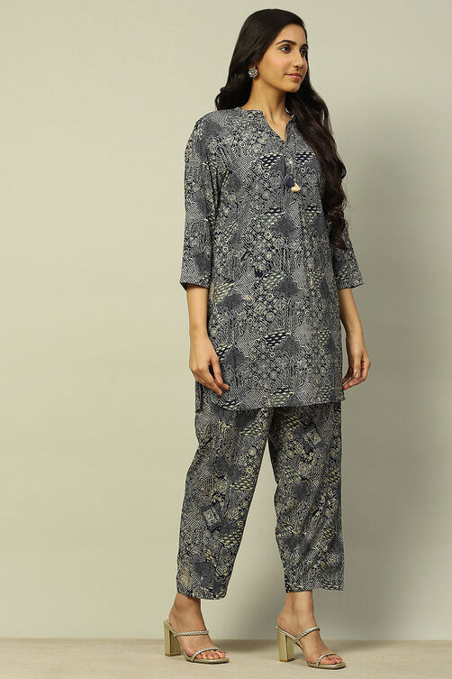 Blue Rayon Straight Printed Kurta Palazzo Suit Set image number 5