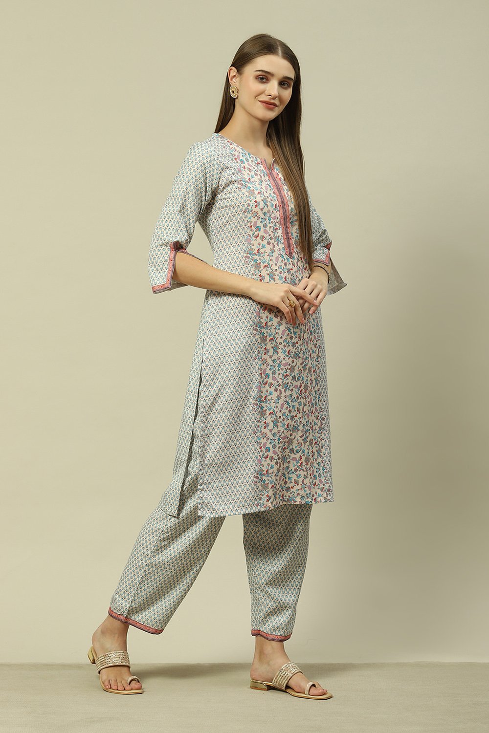 White Viscose Straight Printed Kurta Palazzo Suit Set image number 5