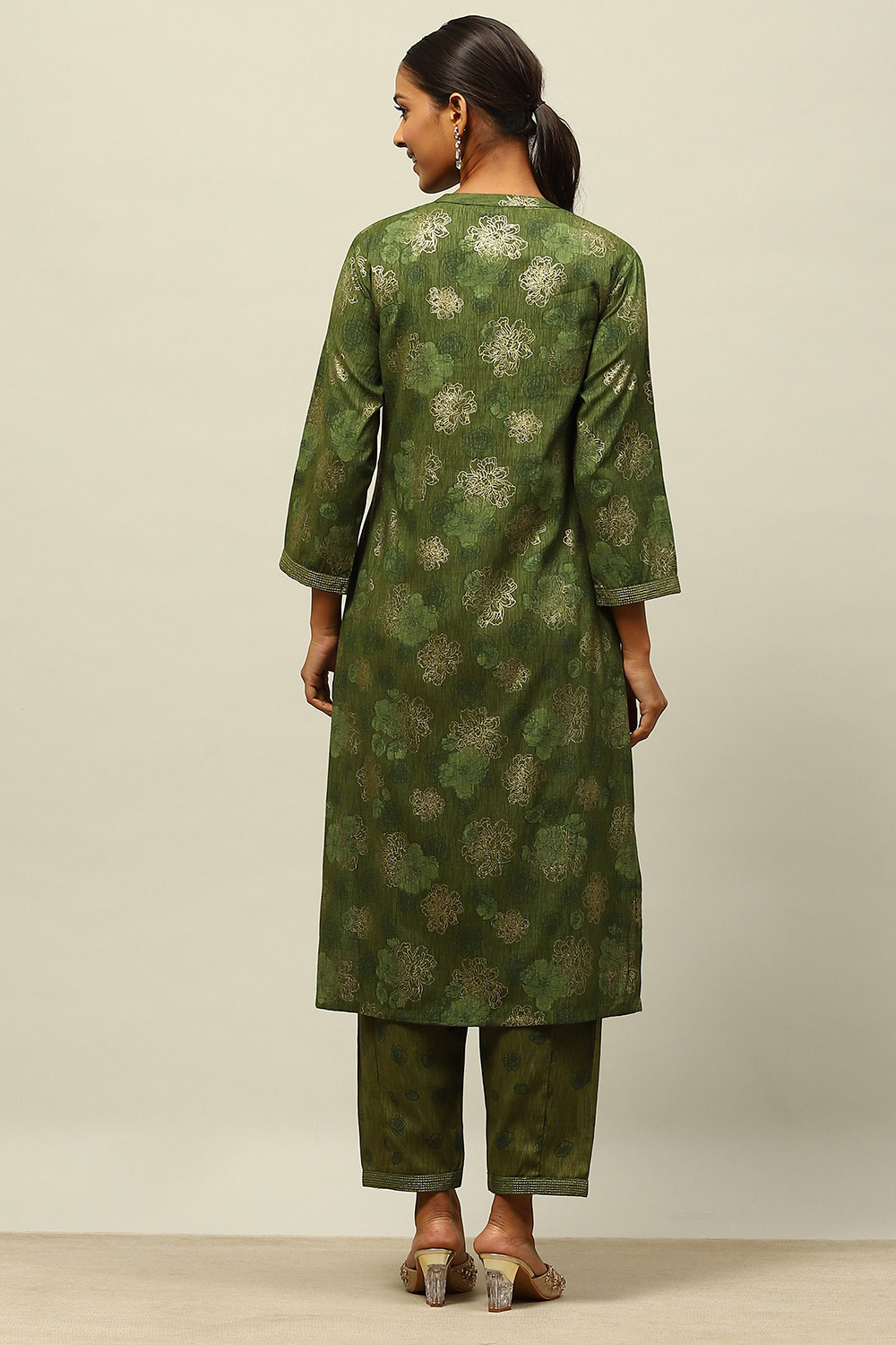 Green Viscose Blend Gathered Printed Kurta Salwar Suit Set image number 4