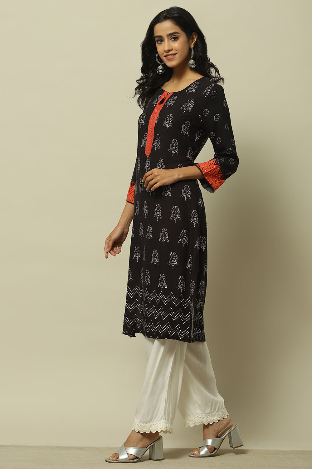 Black Ethnic Motifs Printed Straight Kurta image number 2