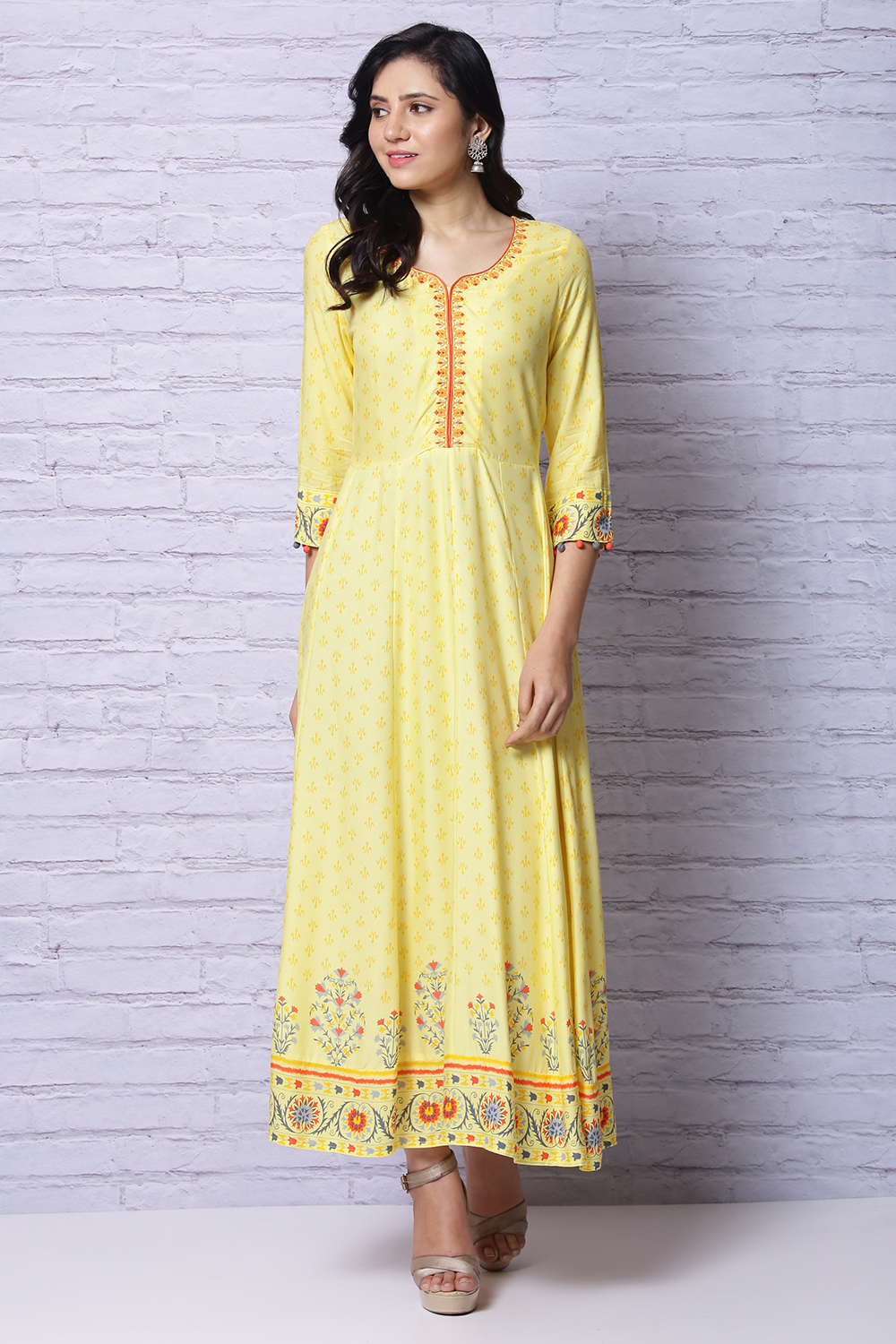 Yellow Viscose Rayon Kalidar Kurta image number 6