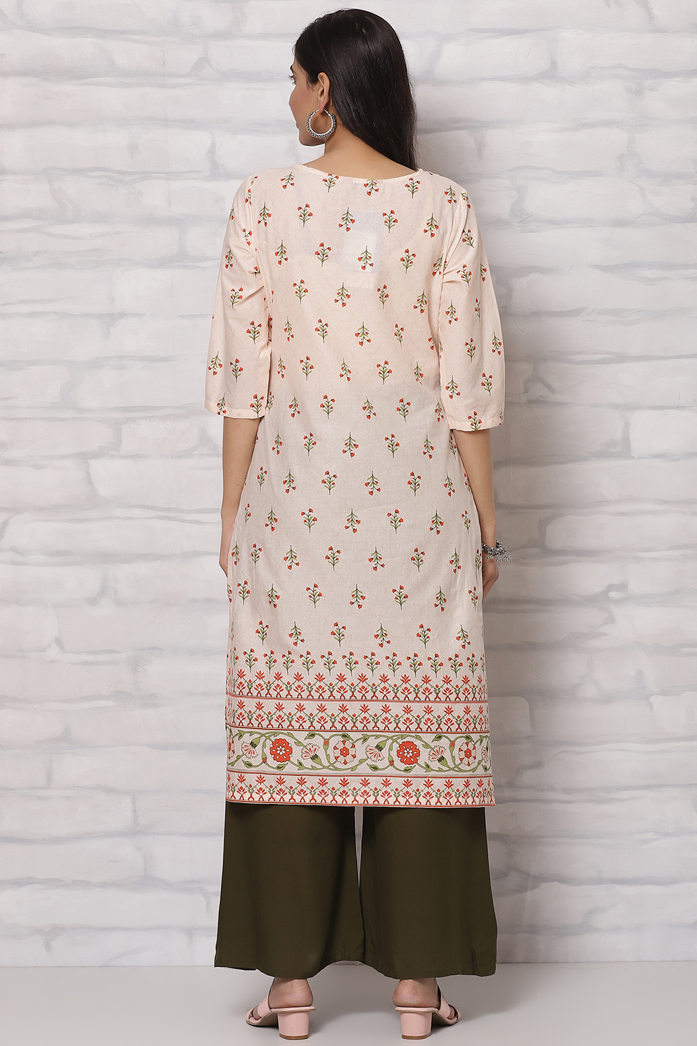 Off White Cotton Straight Kurta image number 4