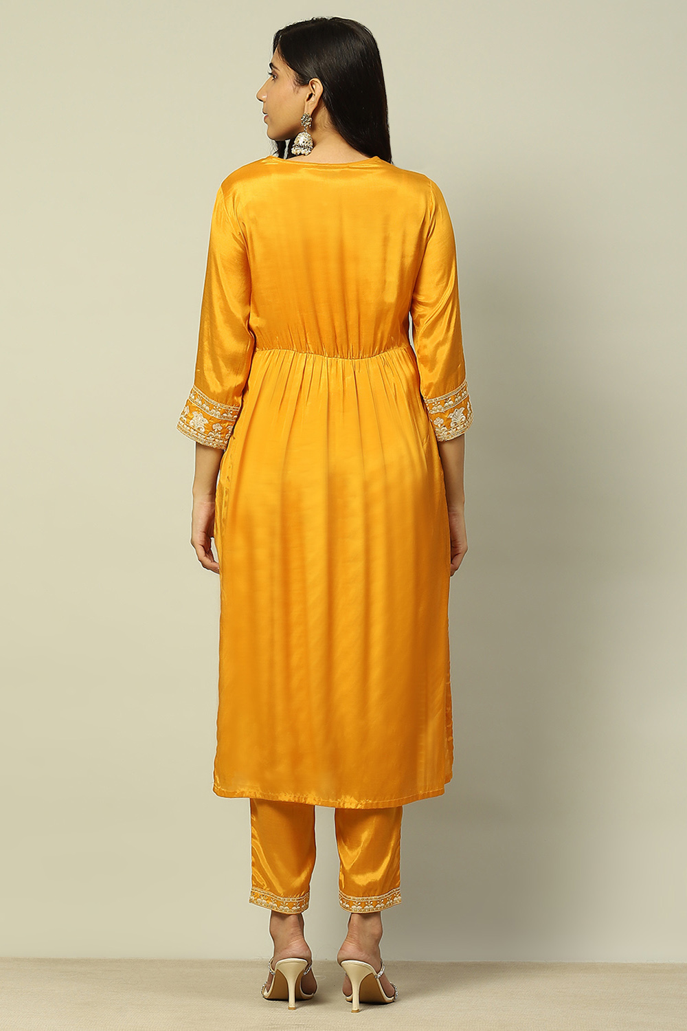 Mustard Yellow Viscose Shantoon Pleated Festive Kurta Set image number 4