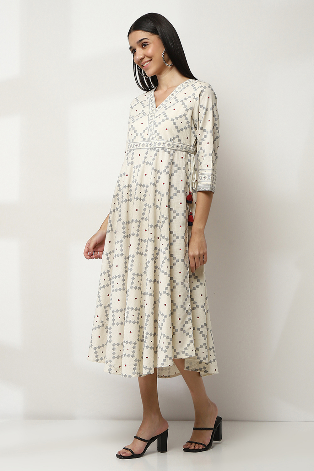 Off White Cotton Flared Dress image number 2