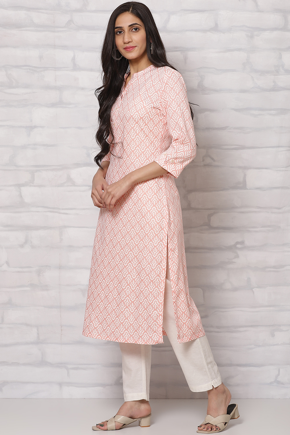 Peach LIVA Straight Kurta image number 2