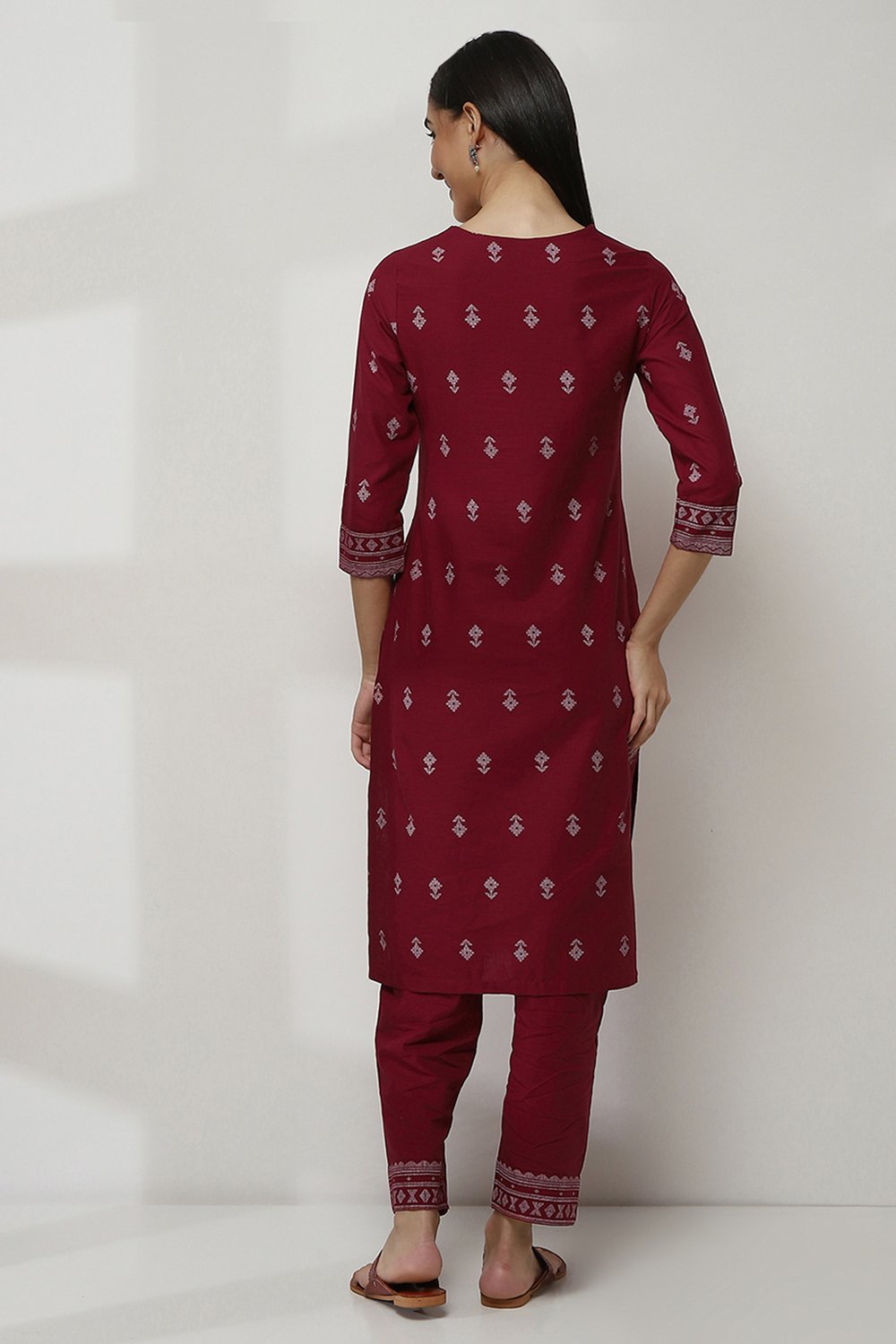 Maroon Cotton Printed Straight Kurta image number 3