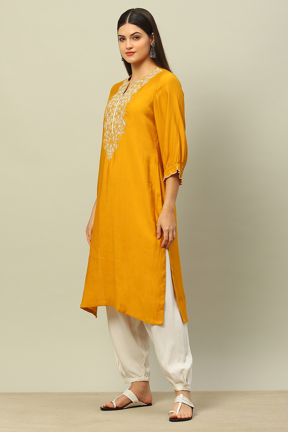 Yellow Viscose Blend Straight Kurta image number 2