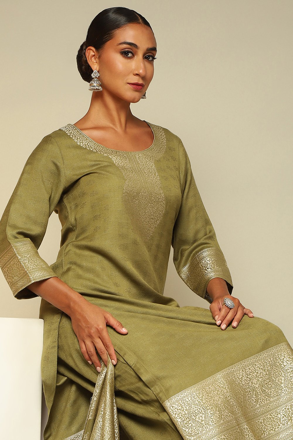 Green Acrylic Straight Yarn Dyed Kurta Palazzo Suit Set image number 9