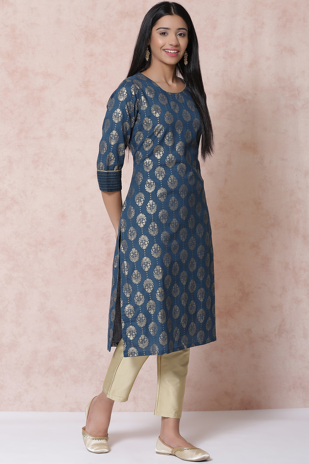 Olive Green Viscose Straight Kurta image number 2