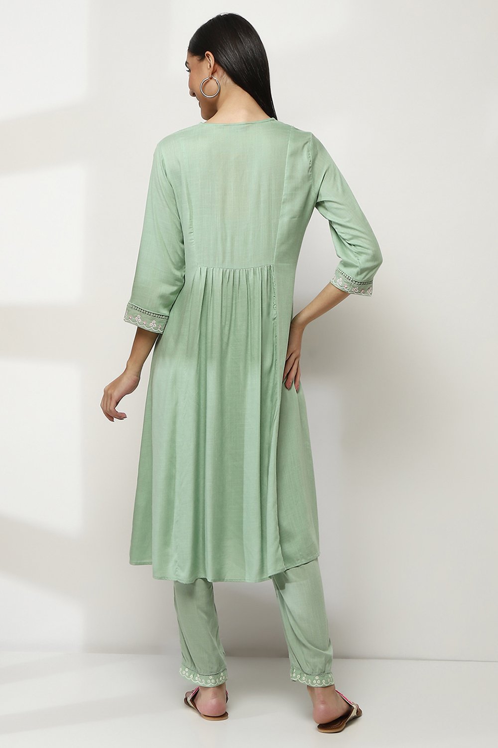 Sage Green Embroidered Flared Kurta image number 4