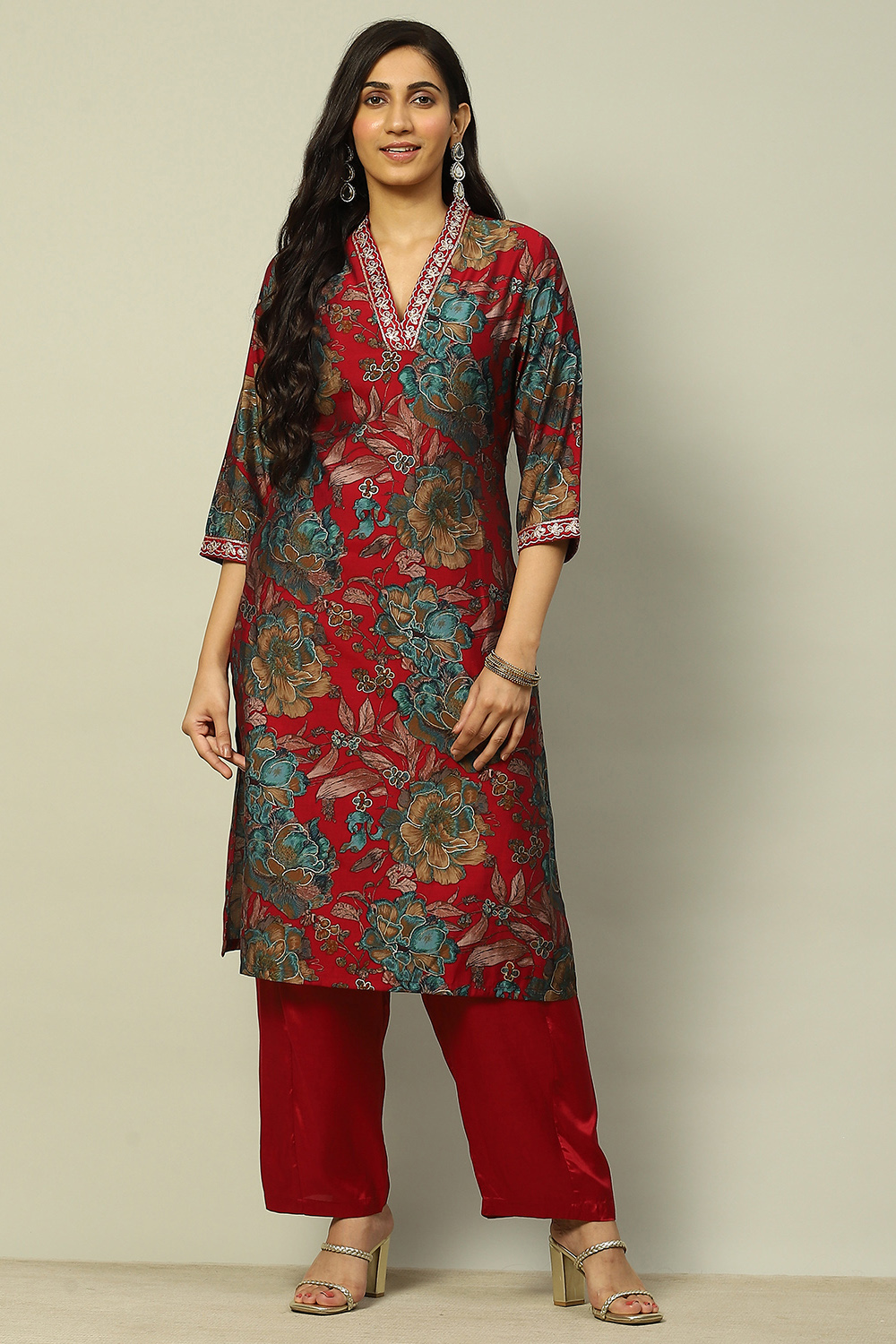 Mustard Viscose Blend Floral Printed Straight Suit Set image number 6