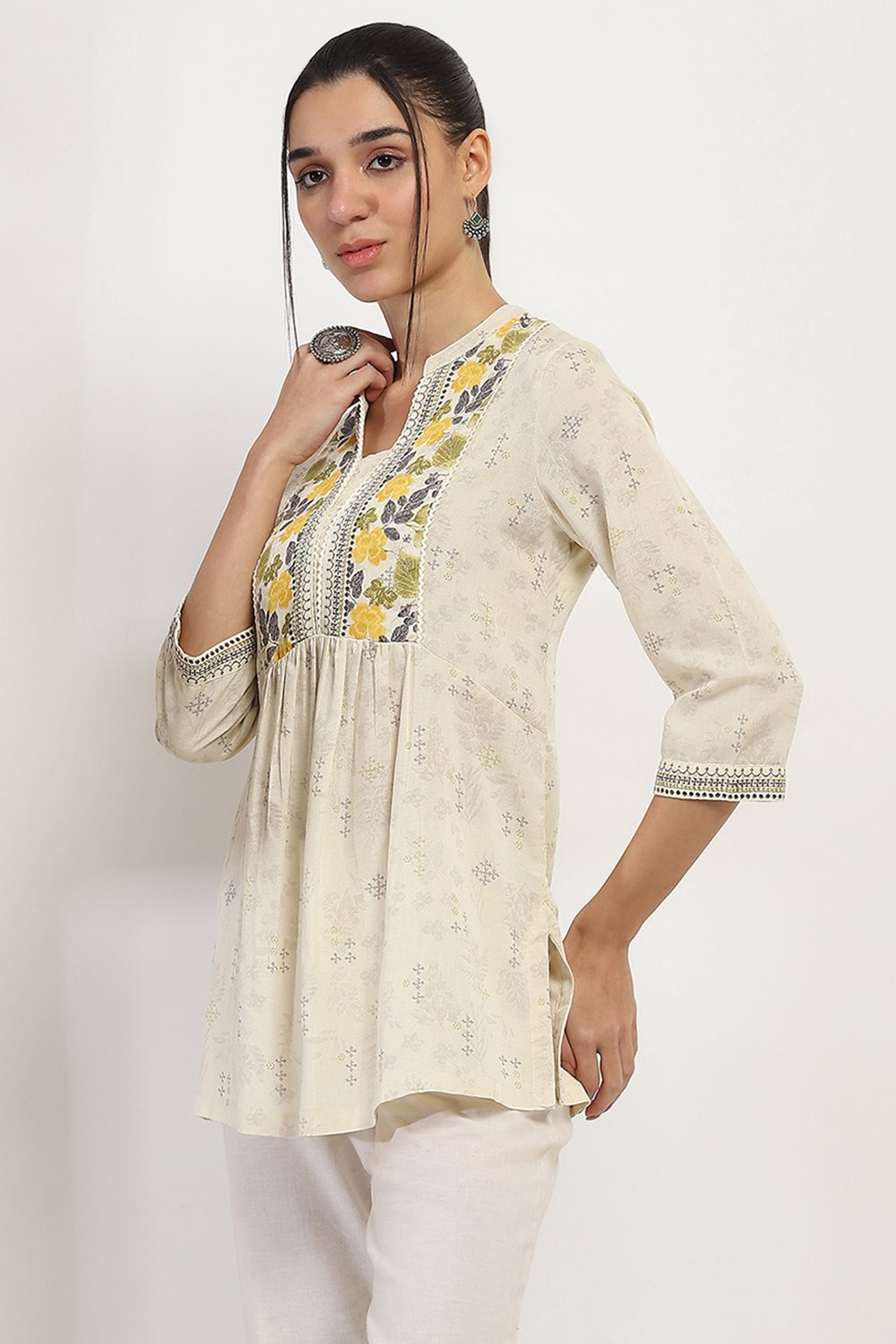 Olive Viscose Rayon Straight Kurti image number 2