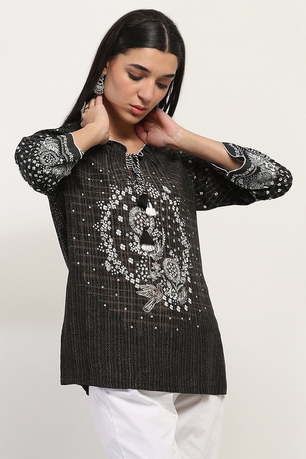 Black Viscose Rayon Straight Kurti image number 4