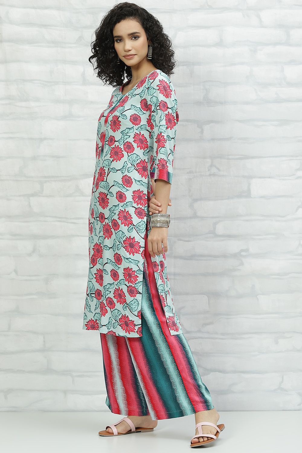 Dusk Blue LIVA Kurta Pants Set image number 7