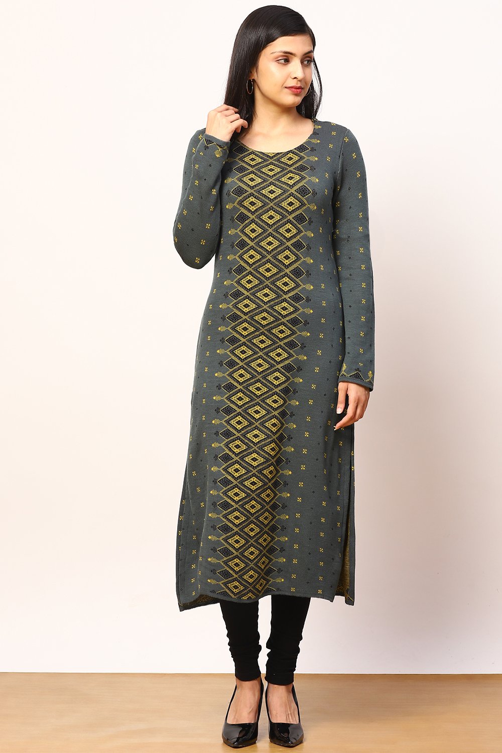 Grey Jacquard Straight Kurta image number 2