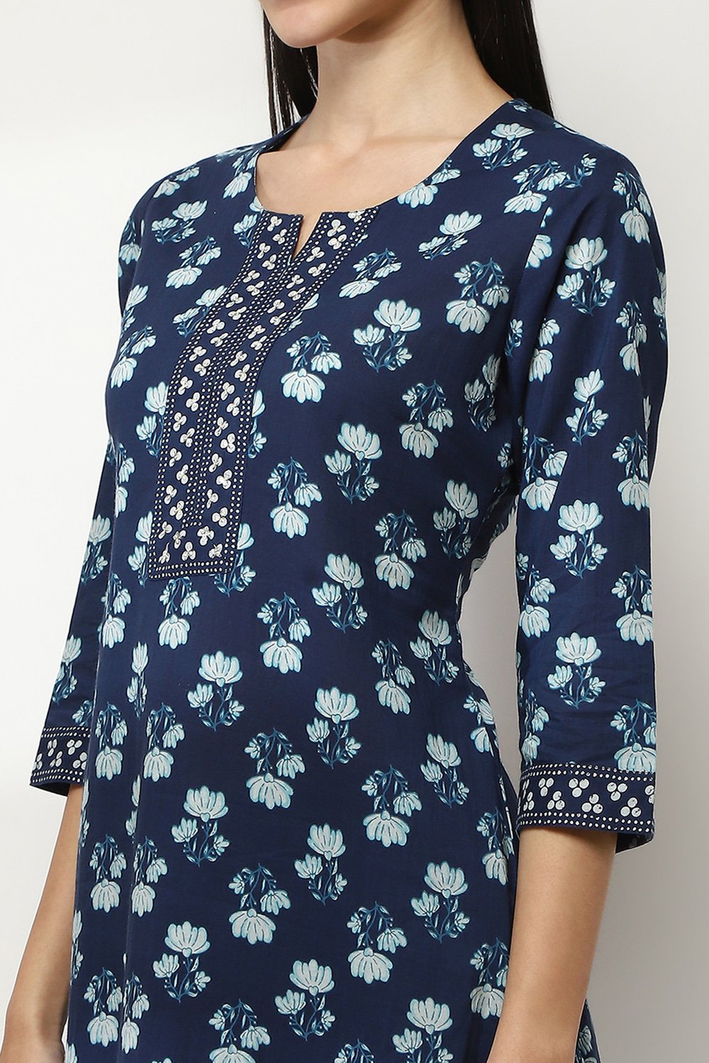 Indigo Cotton Floral Straight Kurta image number 1