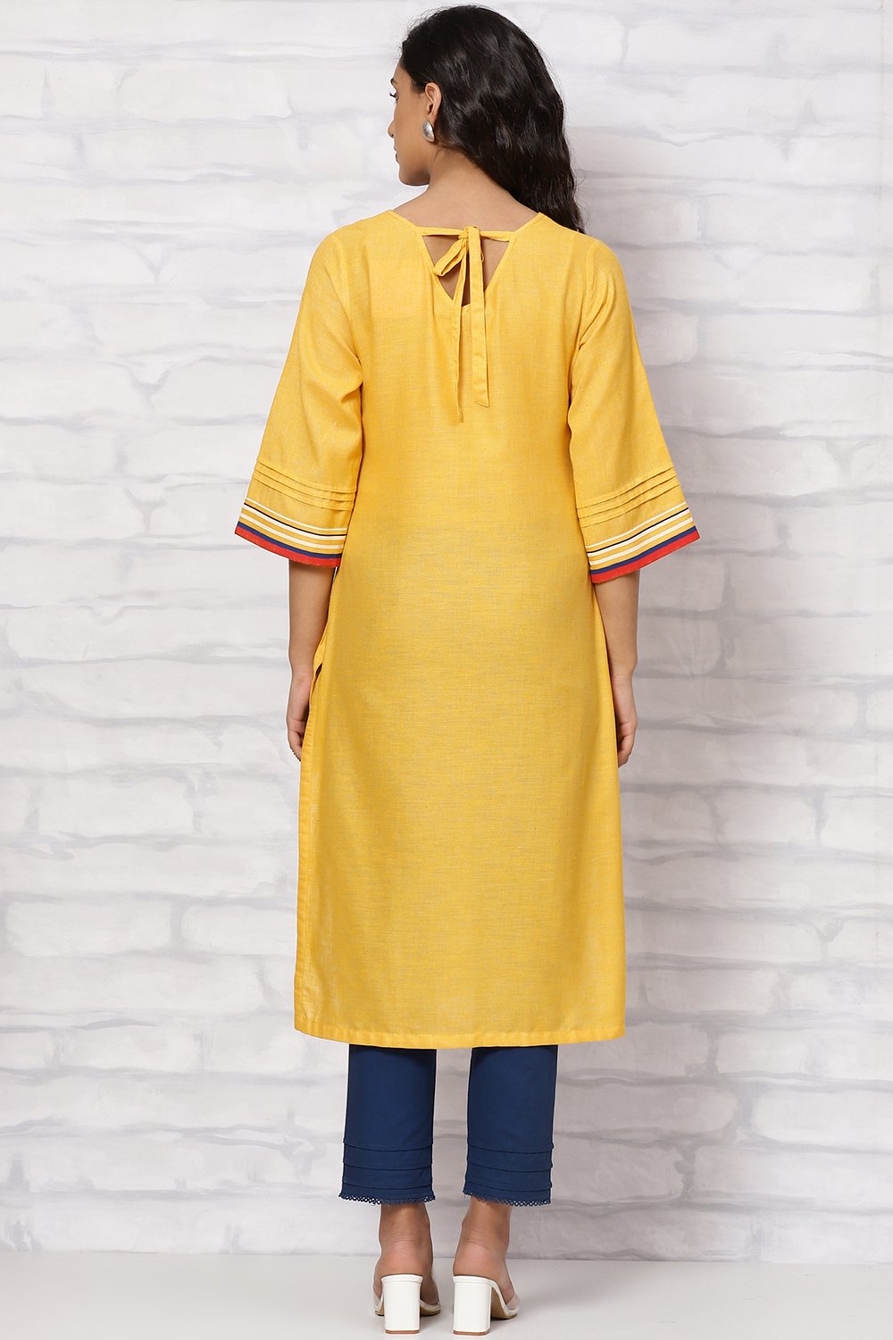 Mustard Art Silk Straight Kurta image number 4