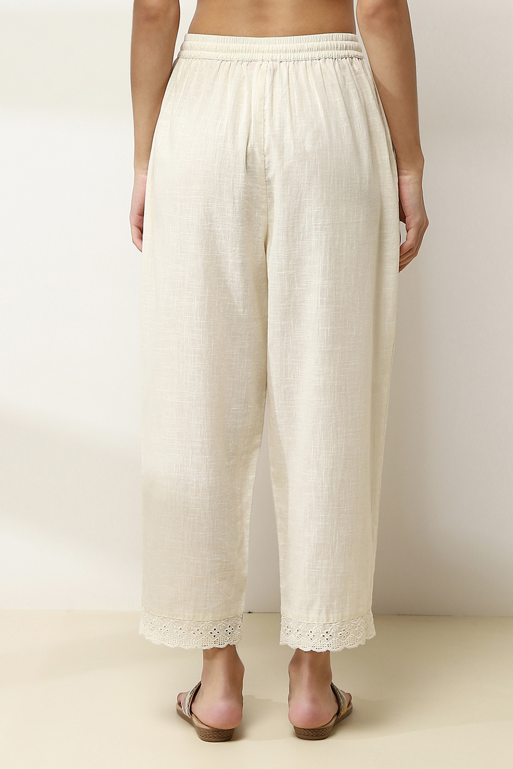 Off-White Cotton Solid Regular Pants image number 5