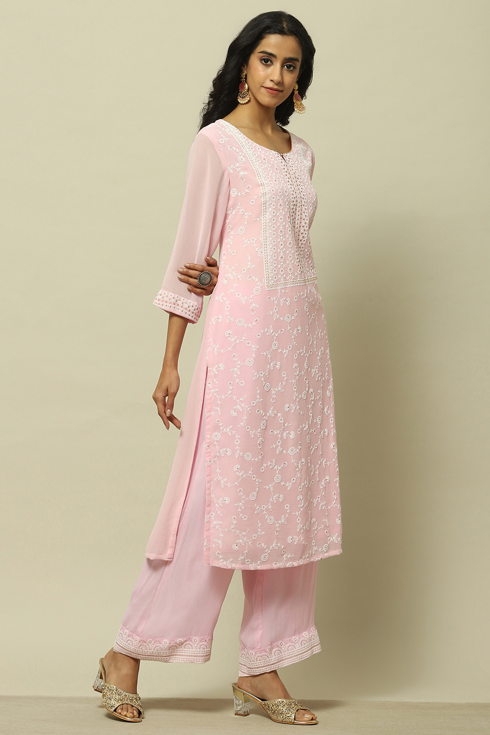 Pink Embroidered Straight Kurta image number 4