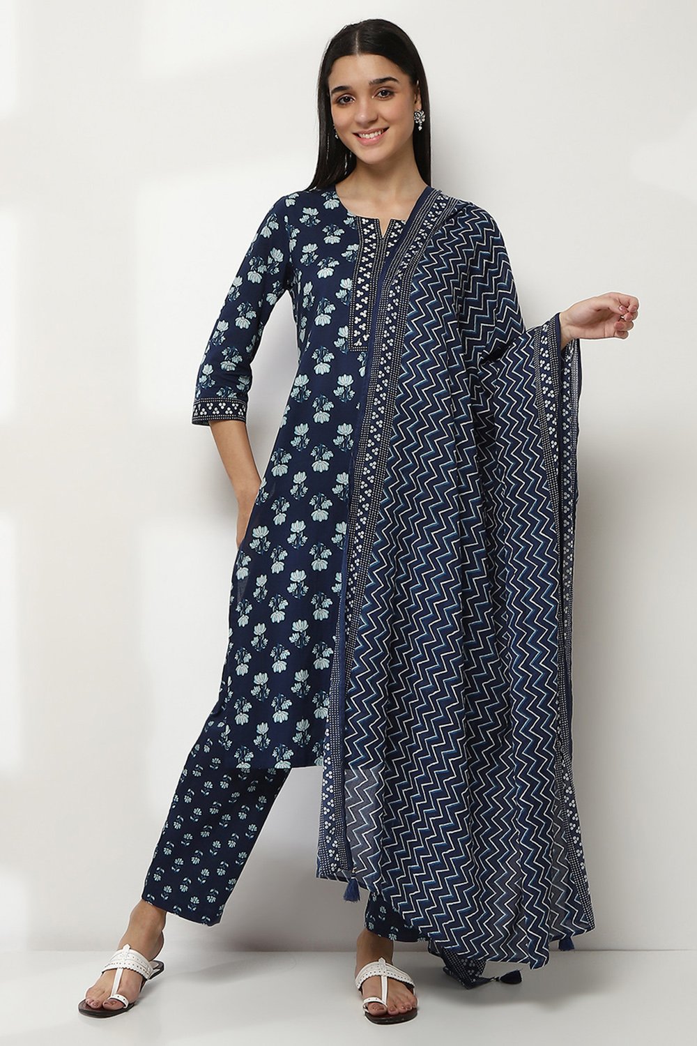 Indigo Cotton Dupatta image number 4