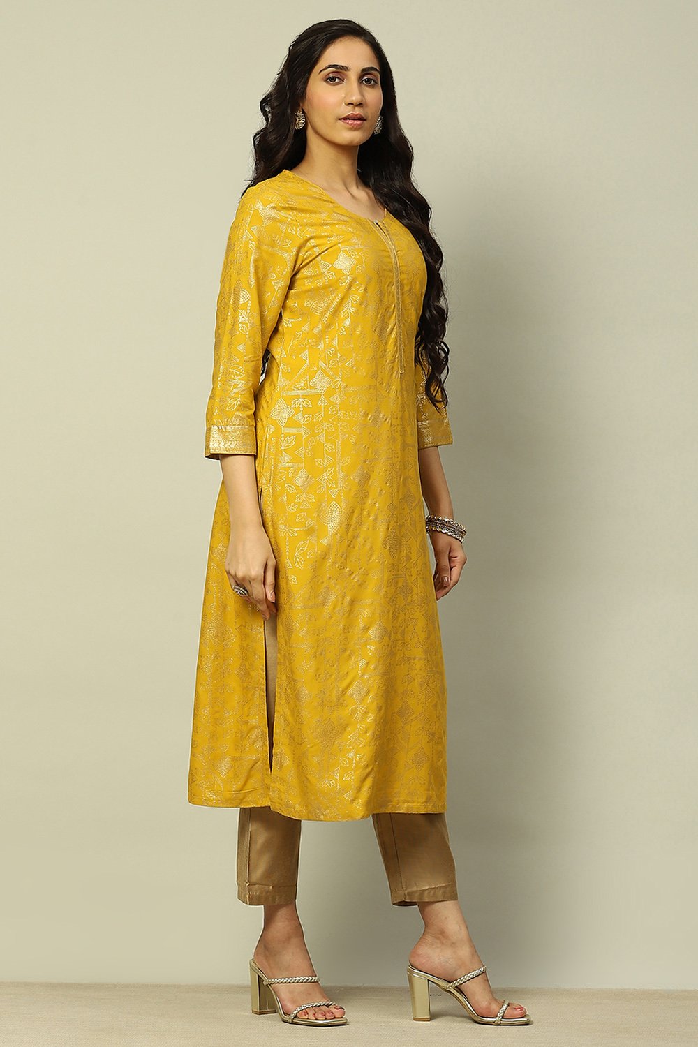 Yellow Printed Festive Straight Kurta image number 4