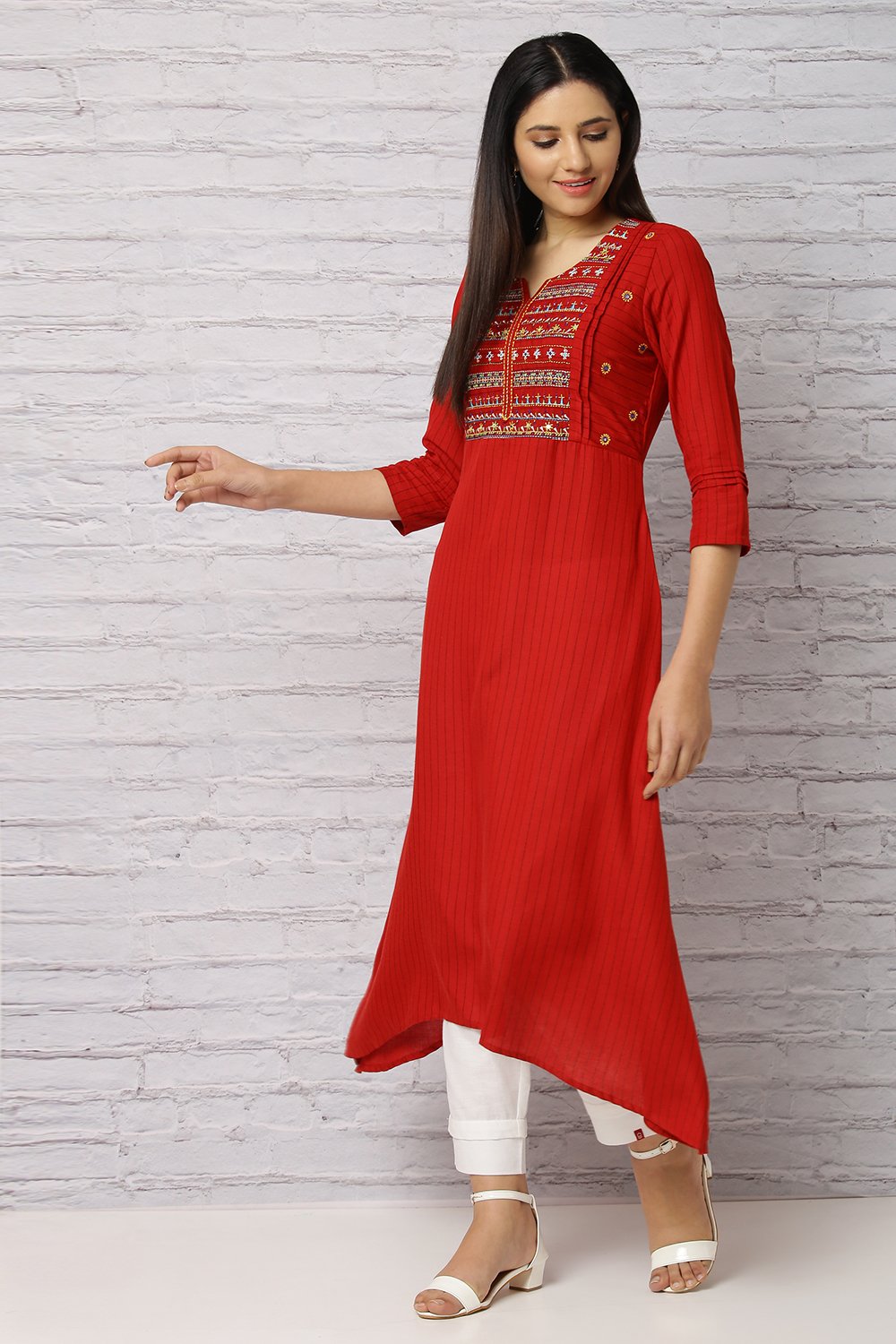 Red Viscose A Line Kurta image number 2