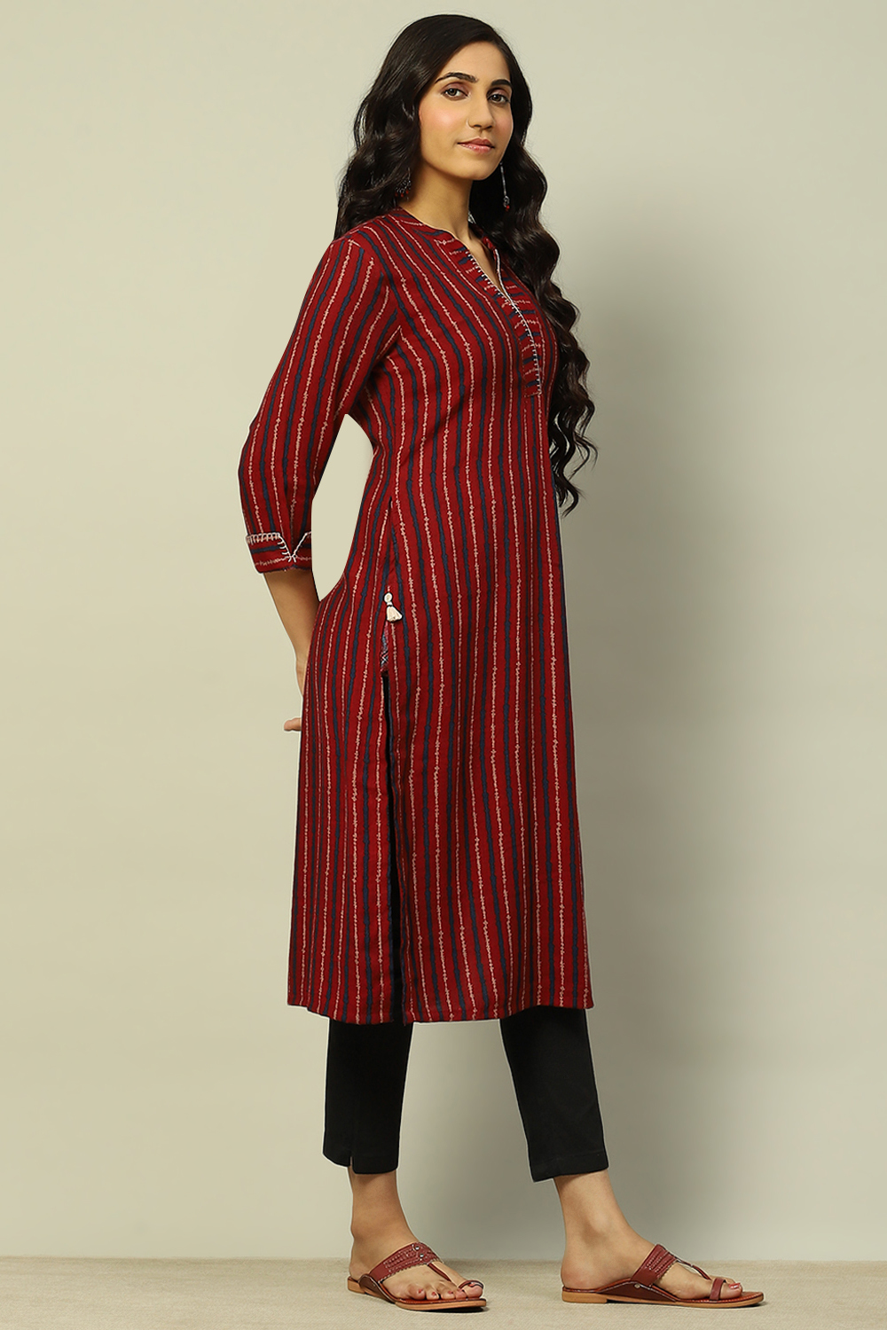 Red Viscose Blend Striped Straight Kurta image number 4