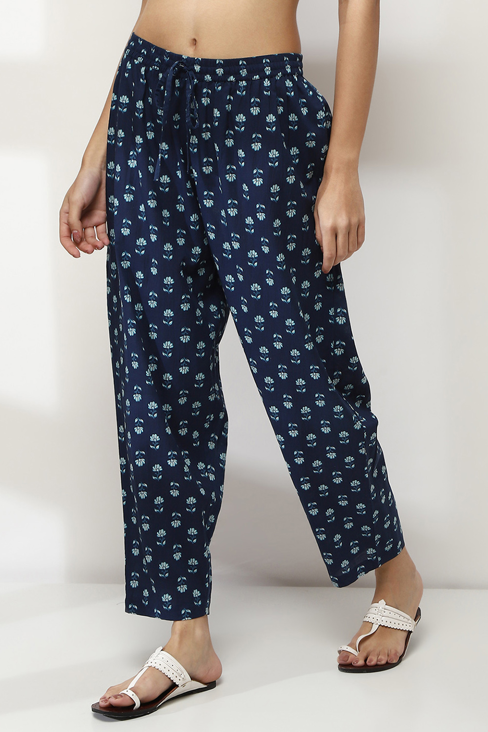 Indigo Cotton Printed Regular Pants image number 2