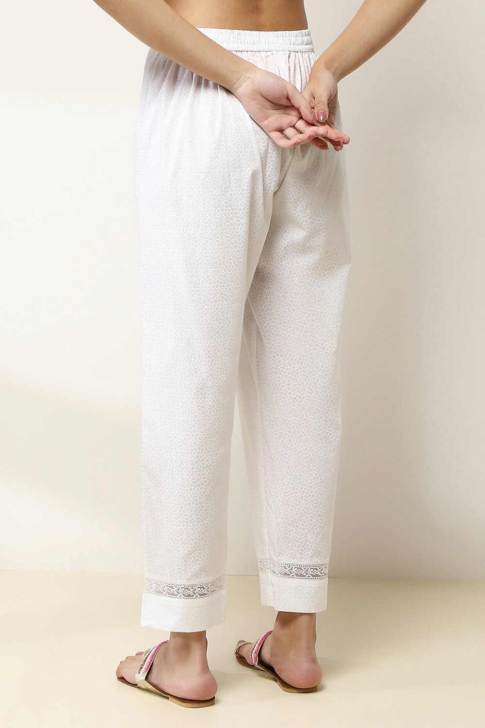 White Cotton Printed Regular Pants image number 5