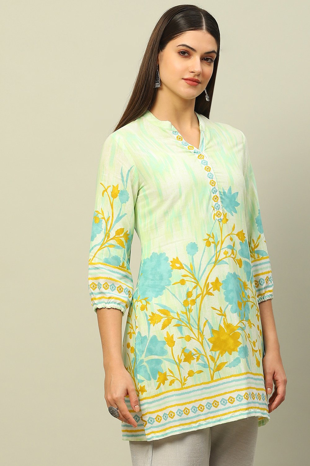 Green Rayon Printed Straight Top image number 4