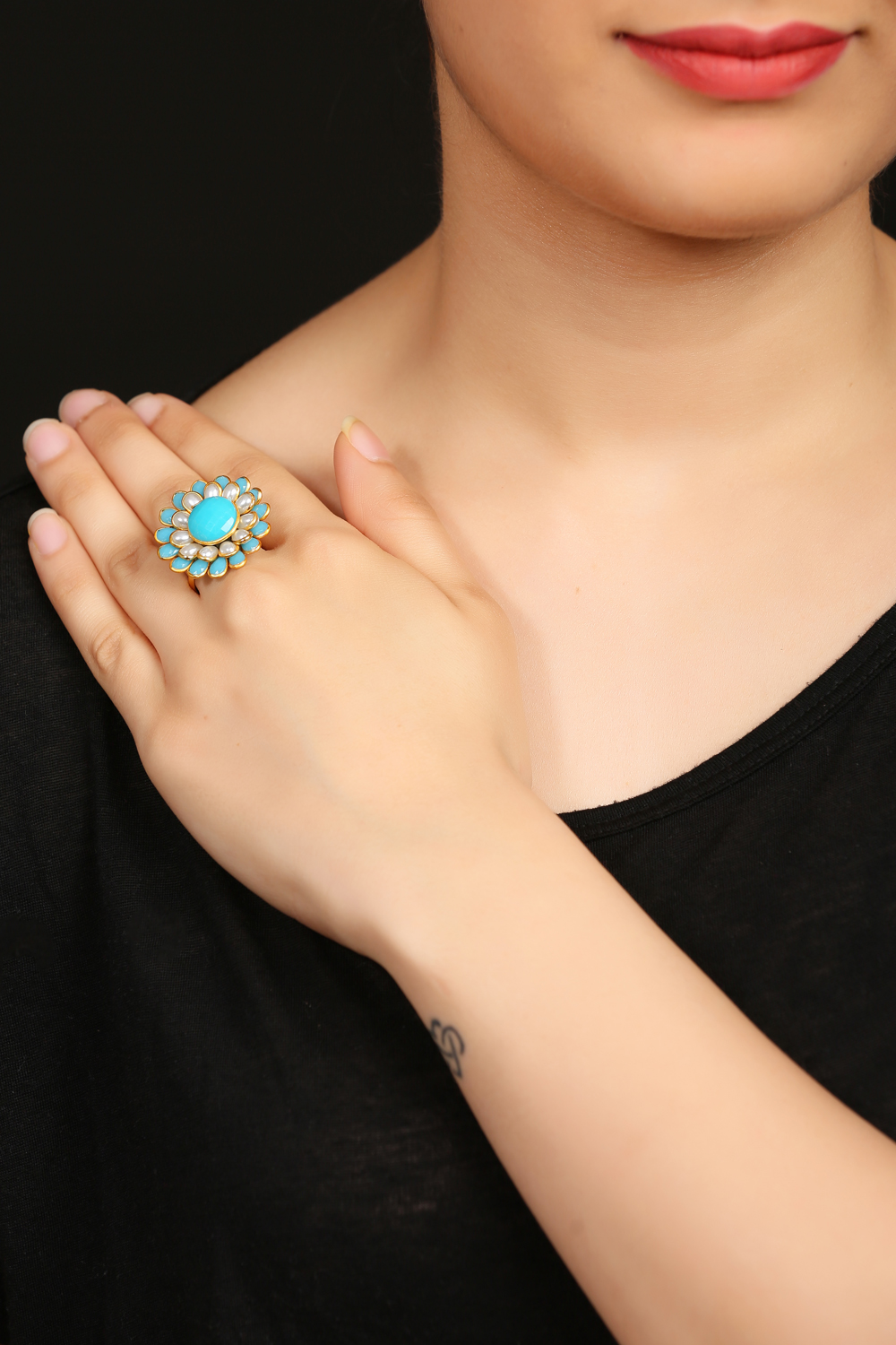 Turquoise And White Pachchi Work Ring image number 0