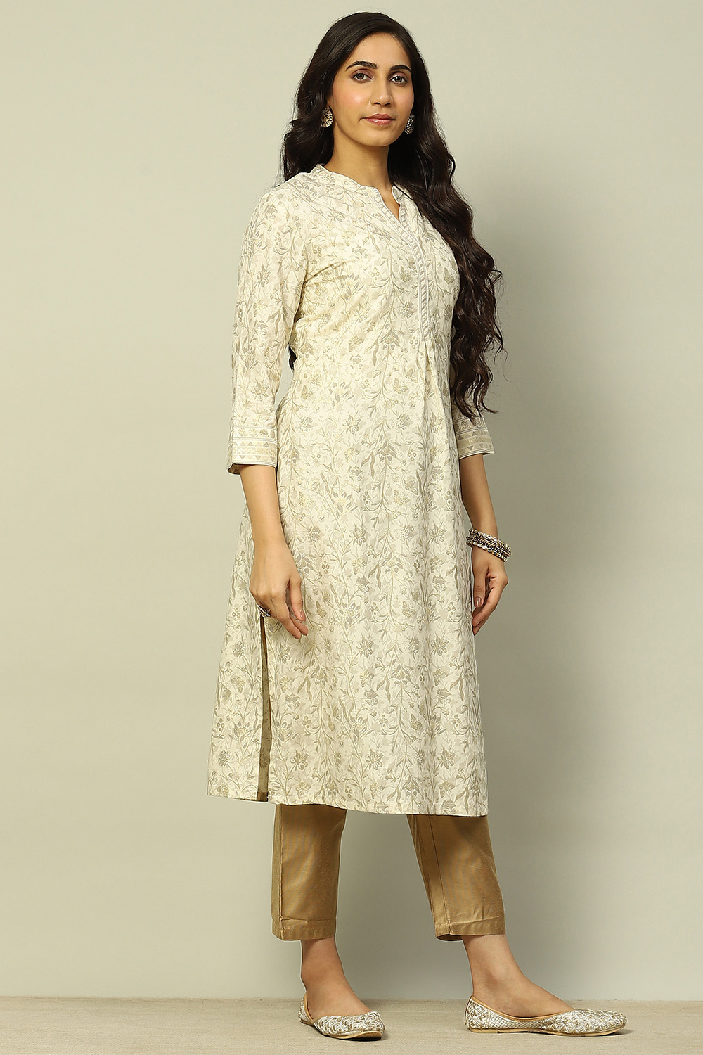 White Floral Printed Straight Kurta image number 4