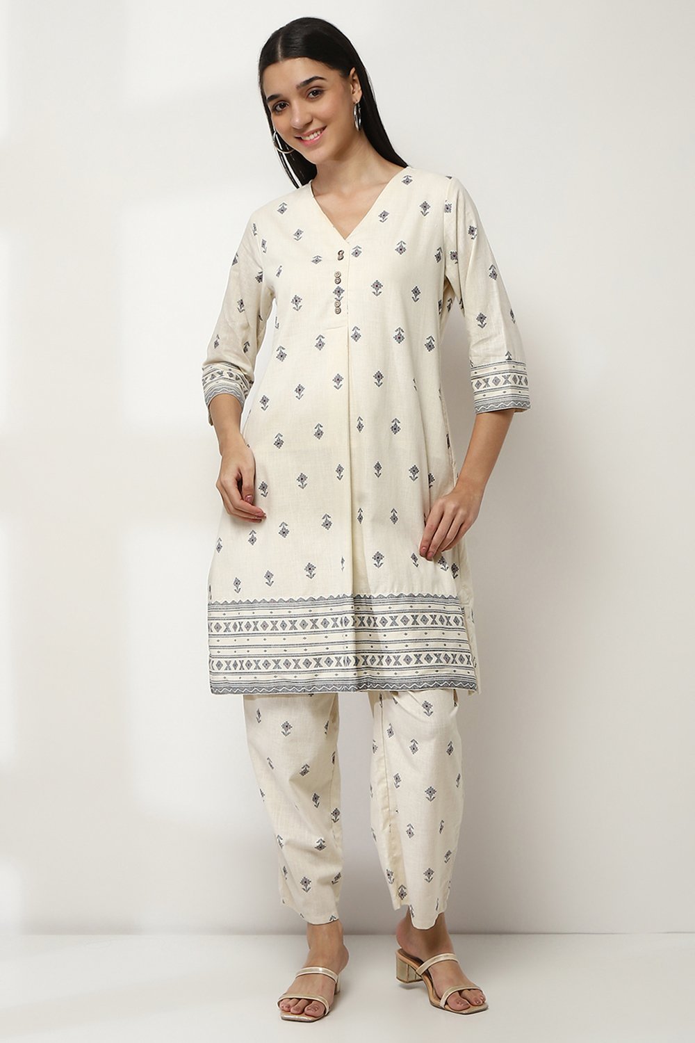 Off-White Cotton Printed A-Line Kurta Set image number 6