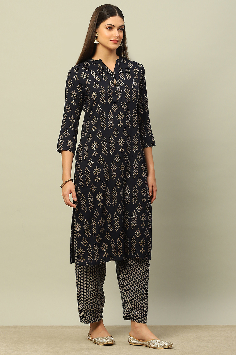 Black Viscose Blend Straight Printed Kurta Salwar Suit Set image number 5