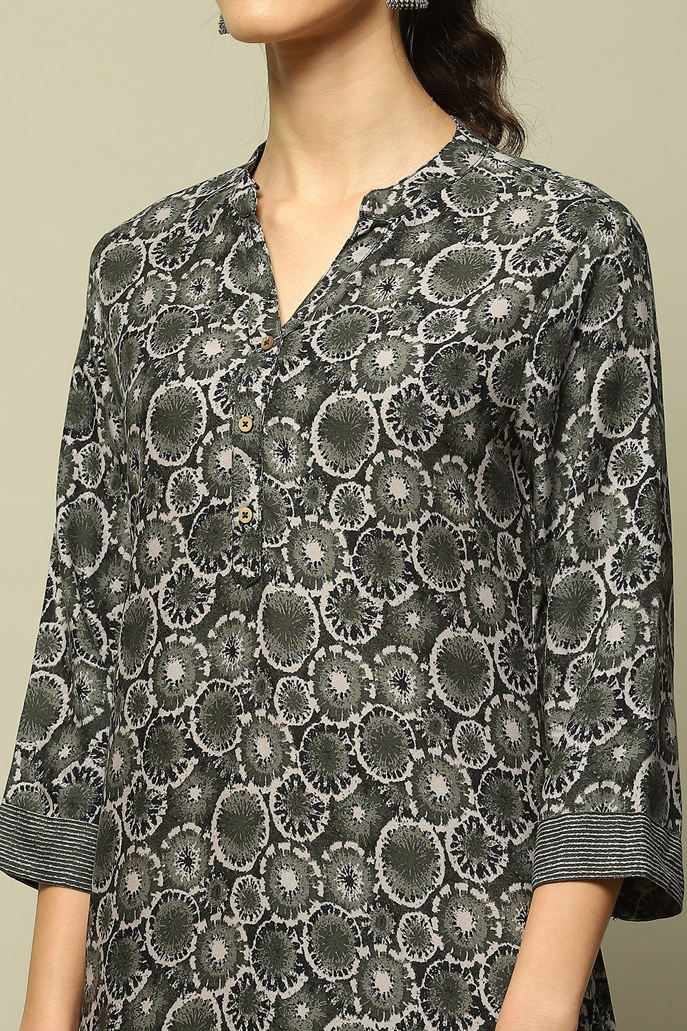 Black Rayon Printed Straight Kurta image number 1