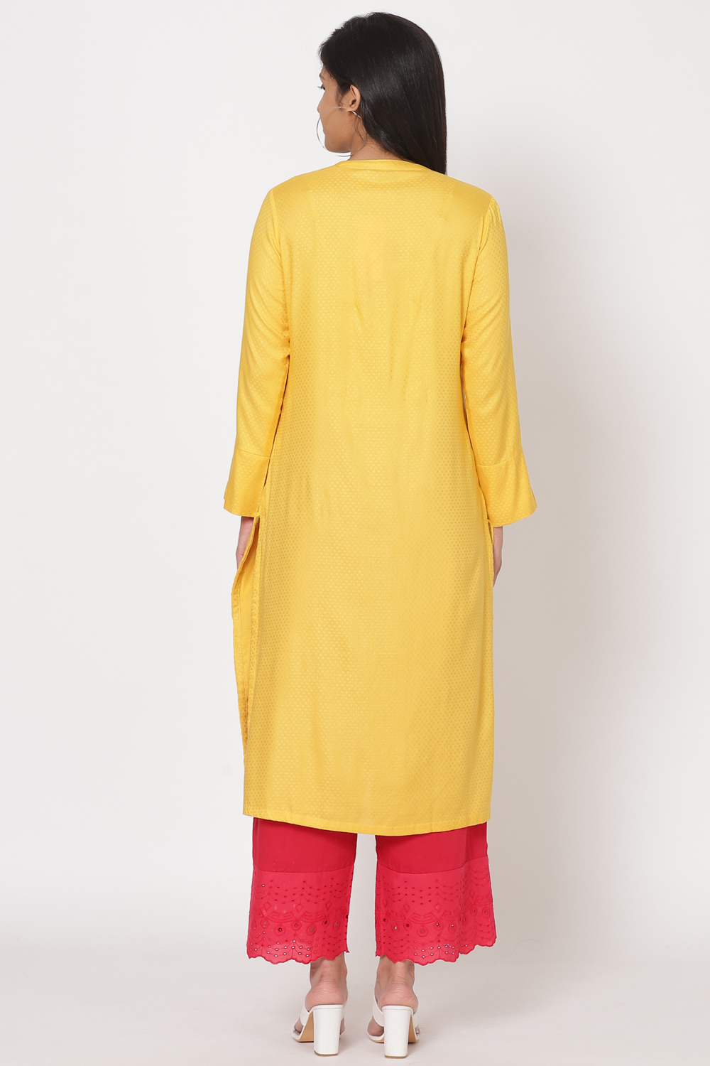 Yellow Viscose Straight Kurta image number 4