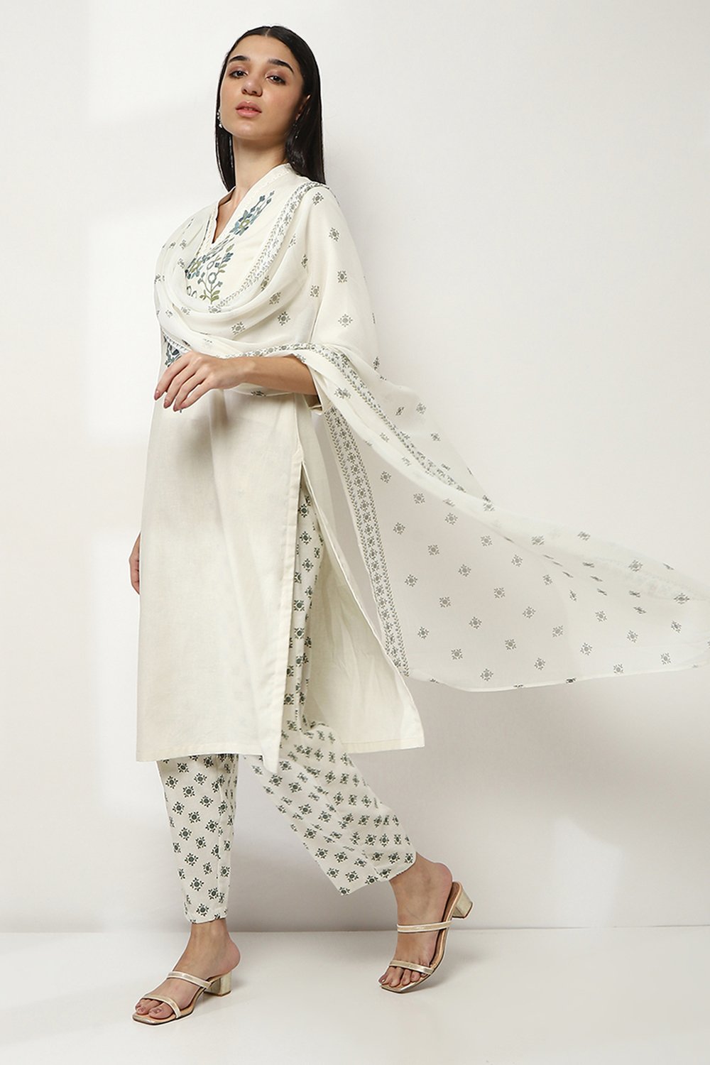 Off White Polyester Dupatta image number 1