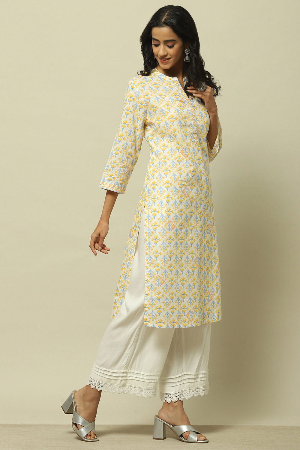 White & Yellow Cambric Printed Straight Kurta image number 4