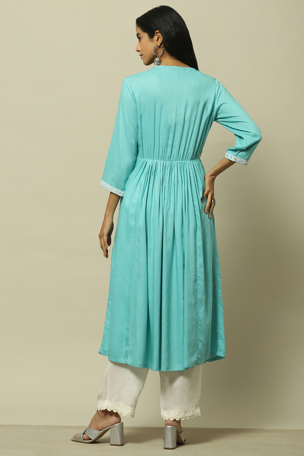 Cyan Blue Rayon Slub Tiered Dress image number 4