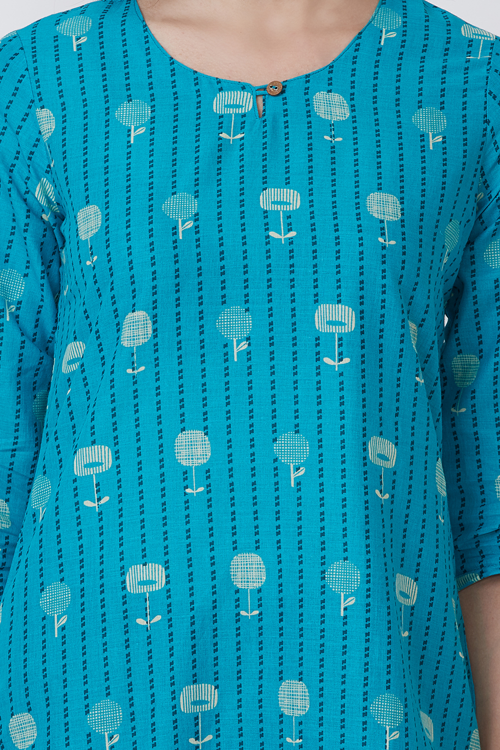 Sky Blue Cotton And Cambric Straight Kurta image number 1
