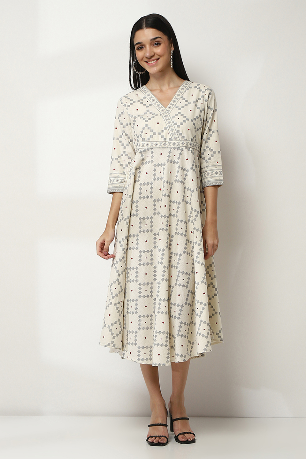 Off White Cotton Flared Dress image number 5