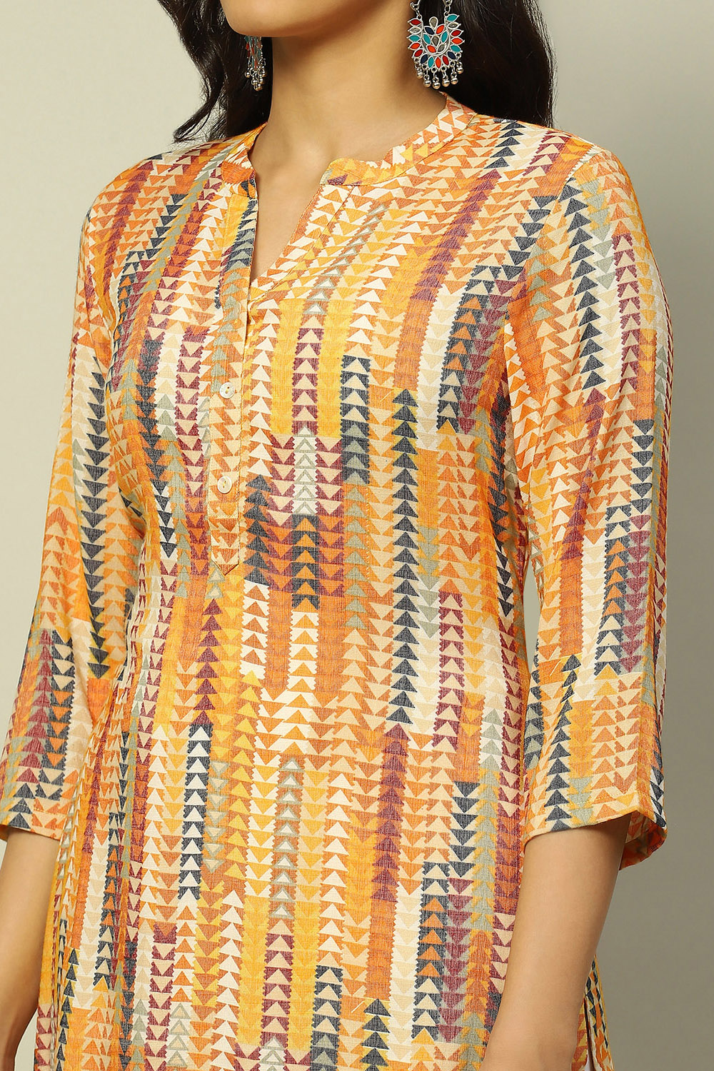 Yellow Viscose Geometric Printed Straight Kurta image number 1