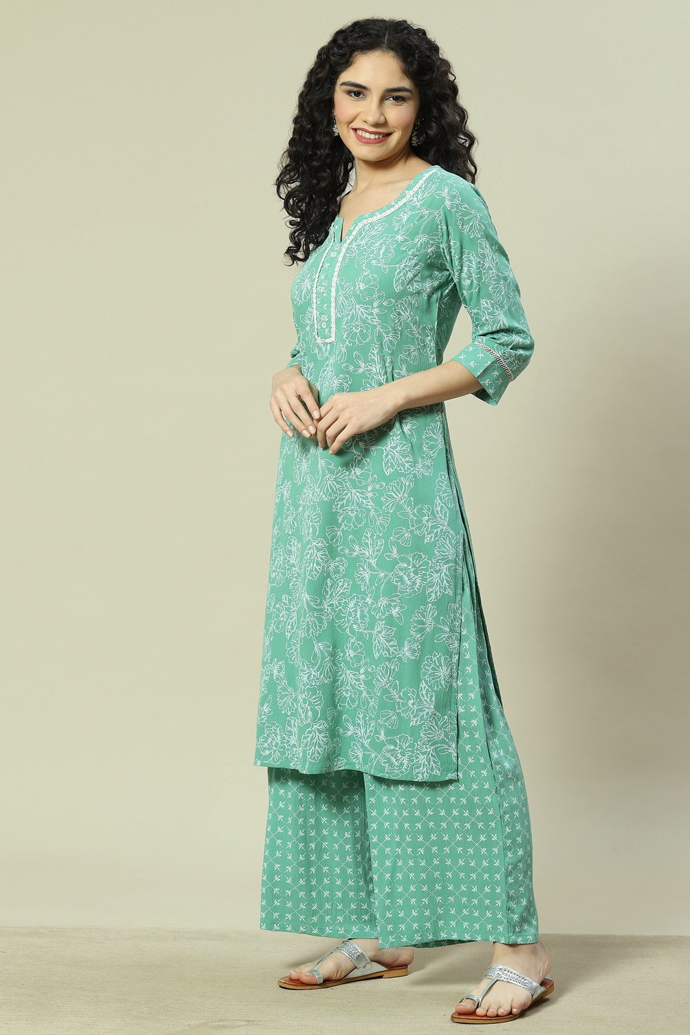 Green LIVA Woven Straight Kurta Suit Set image number 3