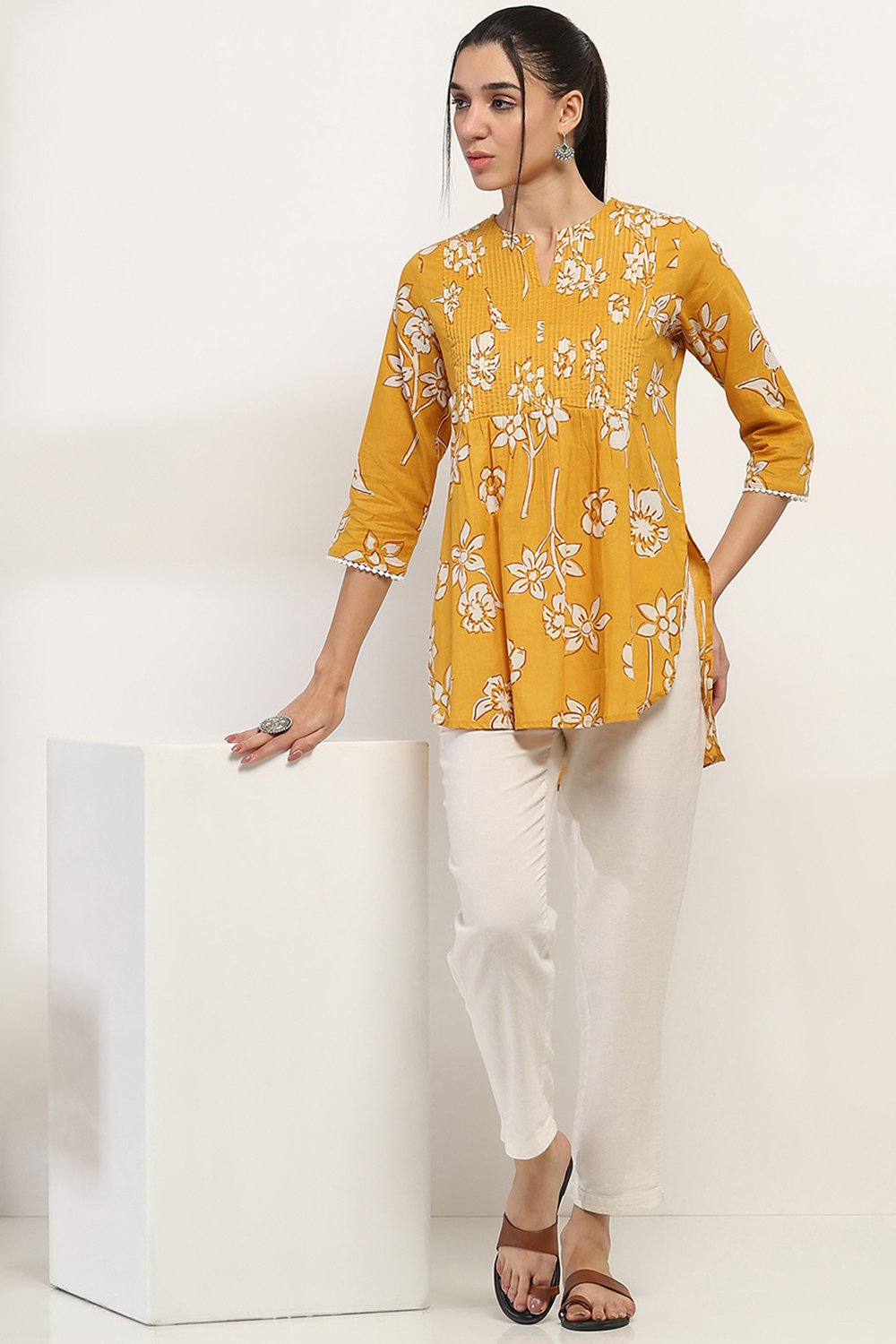 Yellow Cotton Flared Kurti image number 0