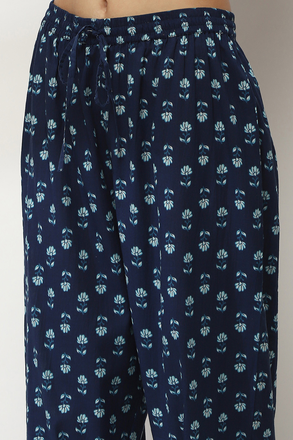 Indigo Cotton Printed Regular Pants image number 1